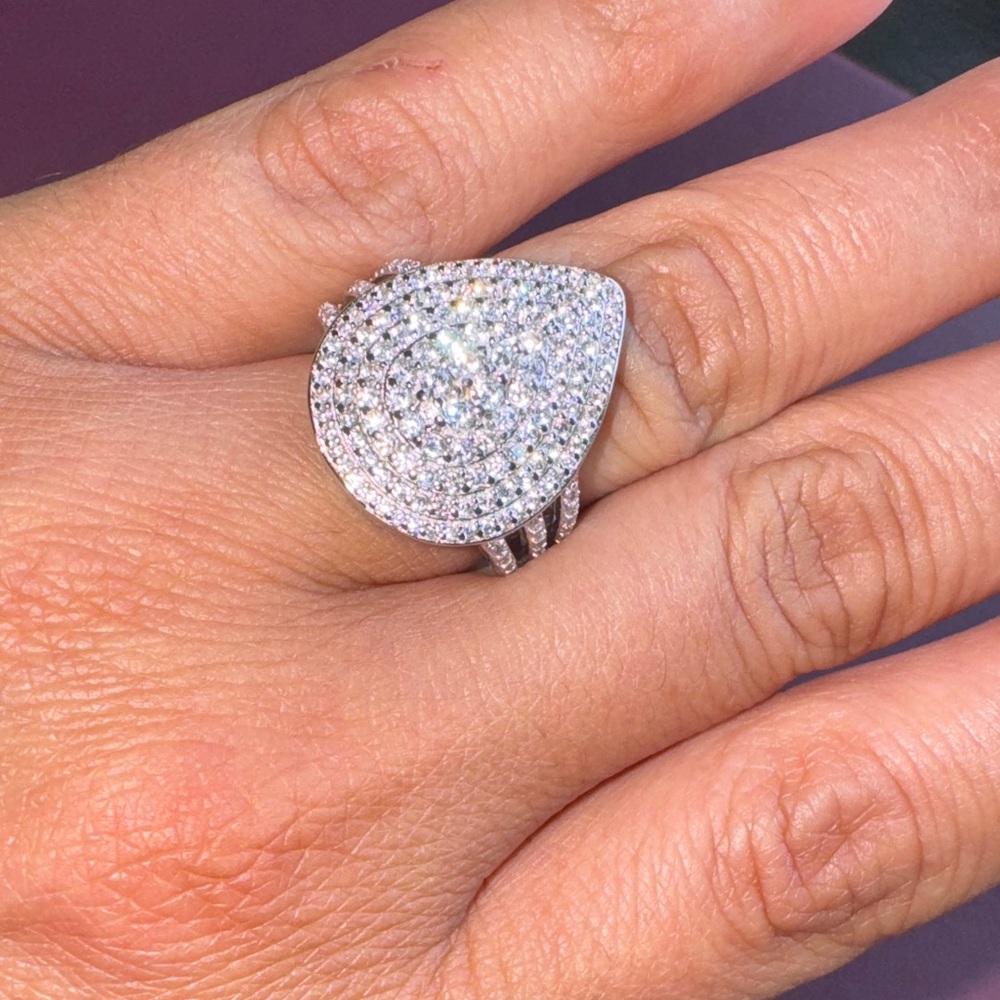 Elegant Silver Teardrop Ring 925 - Picture 3 of 6